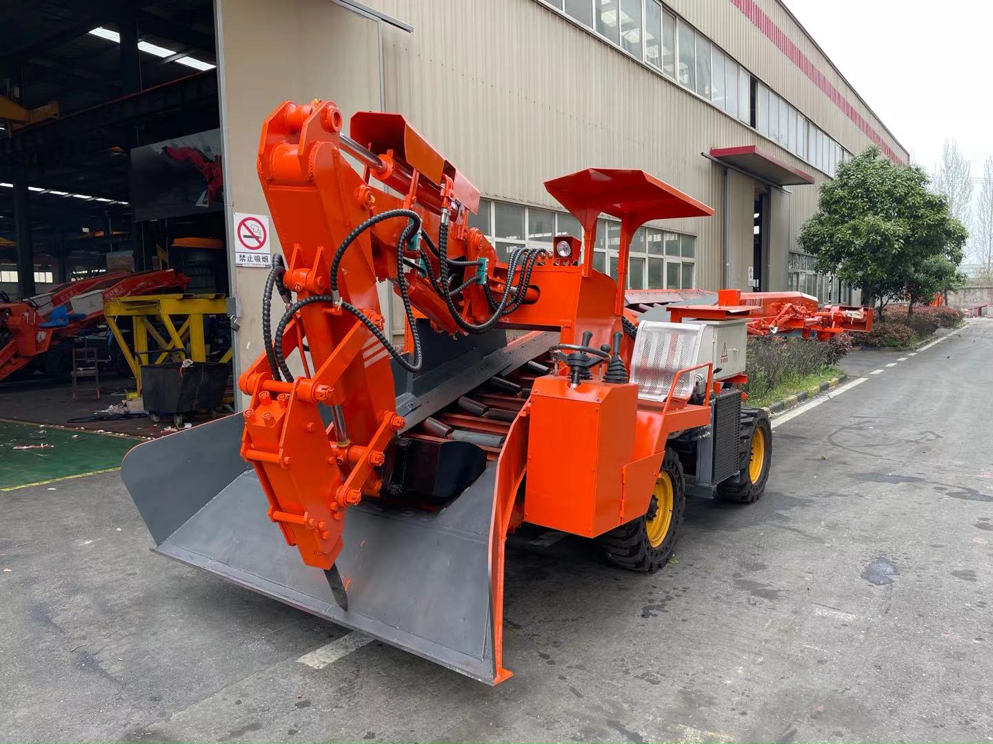 輪式扒渣機什么情況下會導致扒渣無力？